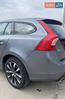 Универсал Volvo V60 2017 в 