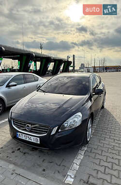 Универсал Volvo V60 2011 в 