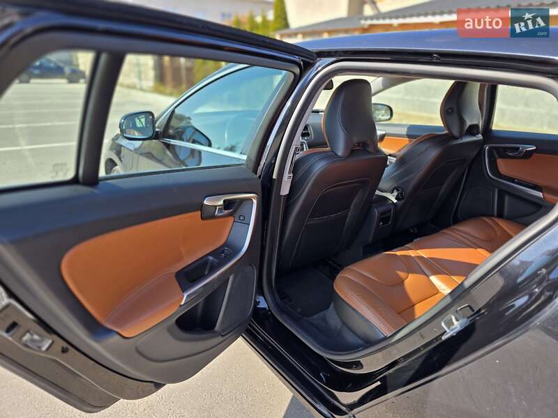 Универсал Volvo V60 2014 в Львове