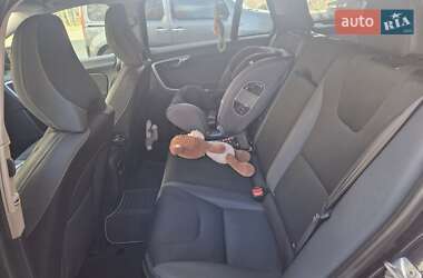 Универсал Volvo V60 2014 в 