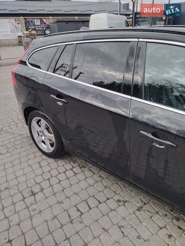 Универсал Volvo V60 2012 в Львове