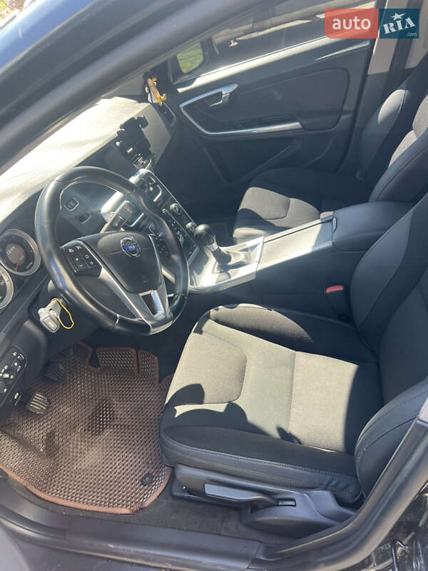 Універсал Volvo V60 2011 в Тернополі фото 28 Універсал Volvo V60 2011 в Тернополі