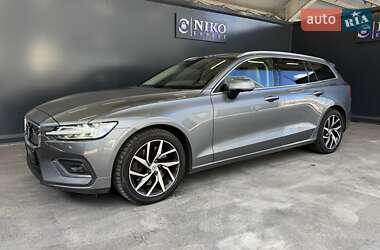 Универсал Volvo V60 2019 в 