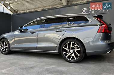Универсал Volvo V60 2019 в 
