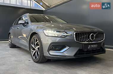 Универсал Volvo V60 2019 в 