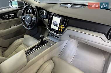 Универсал Volvo V60 2019 в 