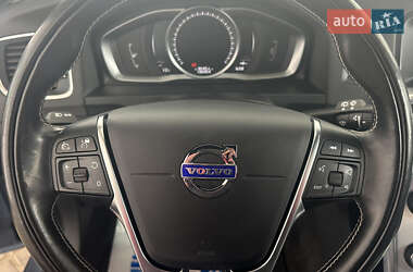 Универсал Volvo V60 2018 в 