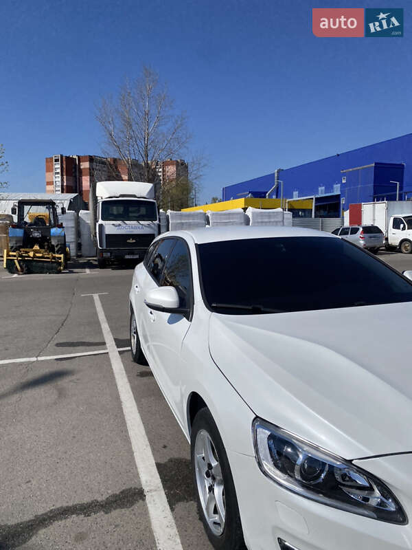 Универсал Volvo V60 2015 в Днепре фото 13 Универсал Volvo V60 2015 в Днепре