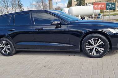 Универсал Volvo V60 2019 в 