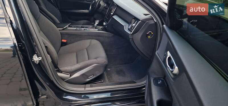Универсал Volvo V60 2019 в Тернополе