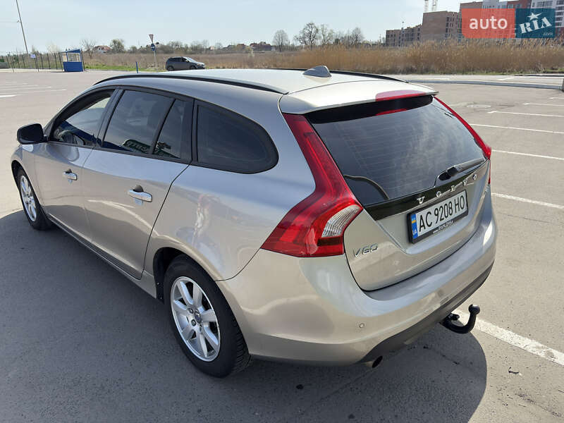 Универсал Volvo V60 2011 в Луцке
