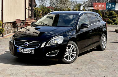 Универсал Volvo V60 2010 в 