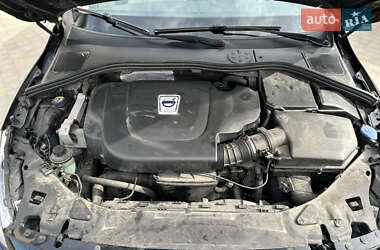Универсал Volvo V60 2010 в 