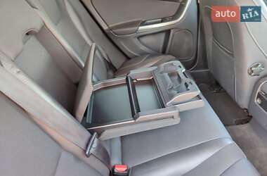Универсал Volvo V60 2013 в 