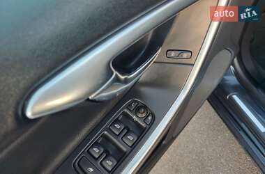 Универсал Volvo V60 2014 в 