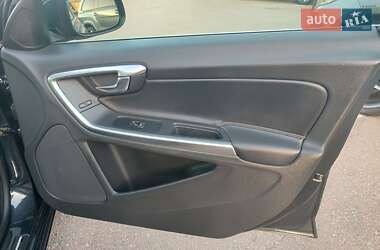 Универсал Volvo V60 2014 в 