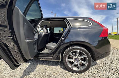 Универсал Volvo V60 2014 в 