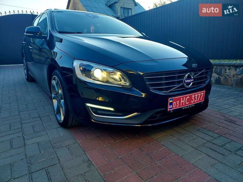 Volvo V60 2015