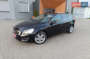 Універсал Volvo V60 2013 в 
