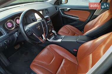 Універсал Volvo V60 2013 в 