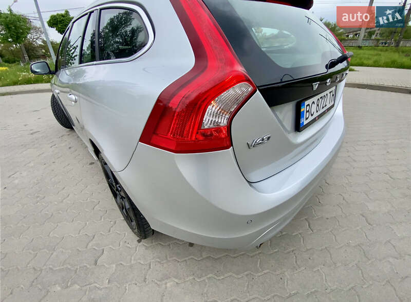 Универсал Volvo V60 2016 в Львове фото 16 Универсал Volvo V60 2016 в Львове