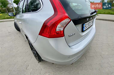 Универсал Volvo V60 2016 в 