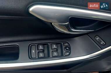 Універсал Volvo V60 2014 в 