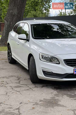 Универсал Volvo V60 2017 в 
