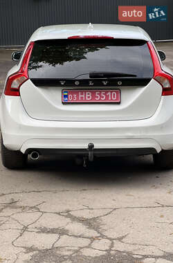 Универсал Volvo V60 2017 в 