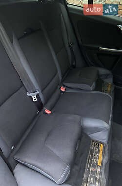 Універсал Volvo V60 2011 в 