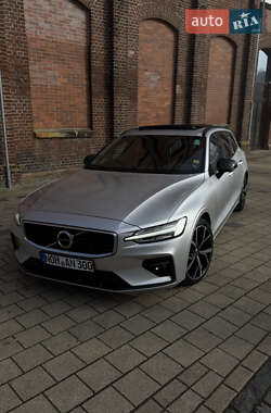 Универсал Volvo V60 2020 в Коломые