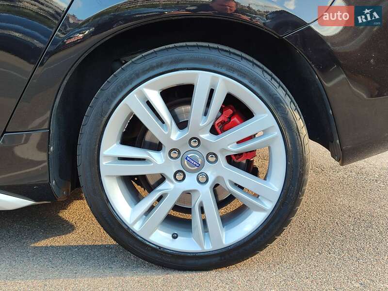 Универсал Volvo V60 2011 в Киеве