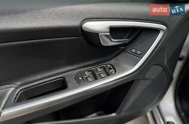 Універсал Volvo V60 2018 в 