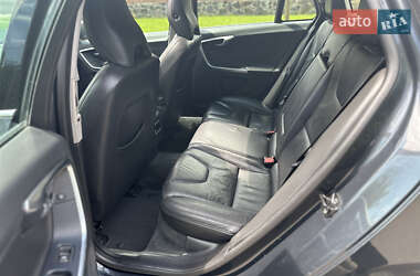 Универсал Volvo V60 2012 в 