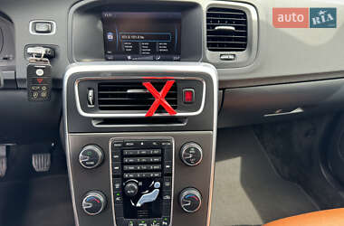 Универсал Volvo V60 2013 в 