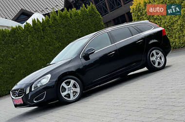 Универсал Volvo V60 2013 в 