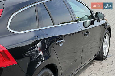 Универсал Volvo V60 2013 в 