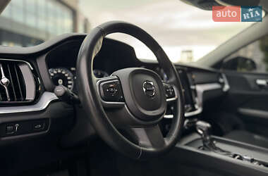 Універсал Volvo V60 2020 в Луцьку