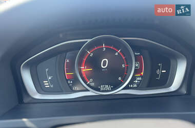 Универсал Volvo V60 2015 в 