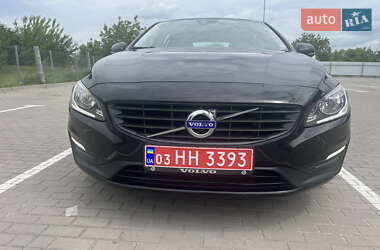 Универсал Volvo V60 2015 в 