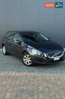 Универсал Volvo V60 2011 в Луцке