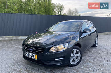 Універсал Volvo V60 2013 в Чернівцях