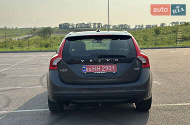 Универсал Volvo V60 2012 в 