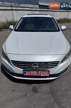 Универсал Volvo V60 2015 в 