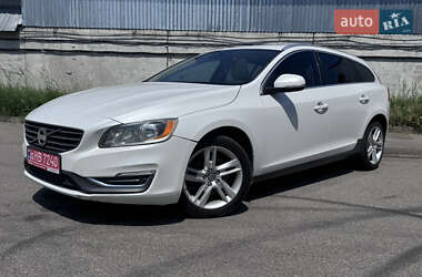 Универсал Volvo V60 2015 в 