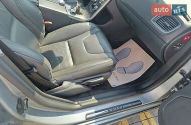 Универсал Volvo V60 2011 в 