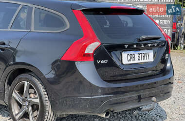 Универсал Volvo V60 2015 в 