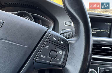Универсал Volvo V60 2015 в 