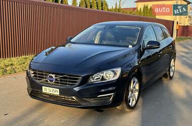 Универсал Volvo V60 2015 в 