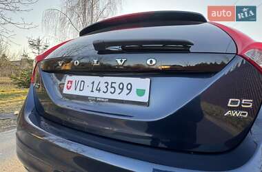 Универсал Volvo V60 2015 в 